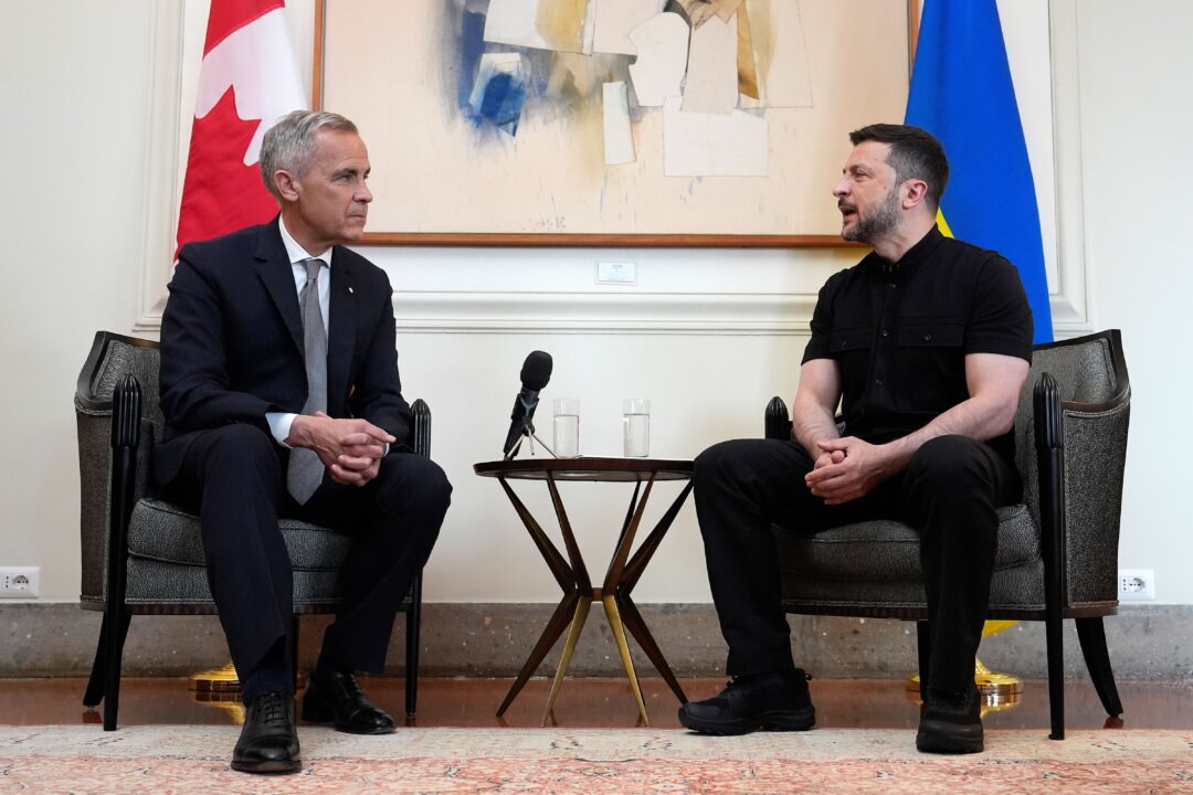 PM Carney Meets Italian, EU, Ukrainian Leaders in Rome