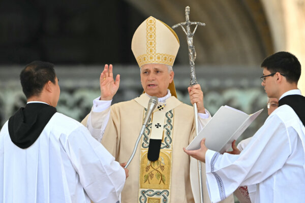 Pope Leo Vows to Unify Divided Catholic Church