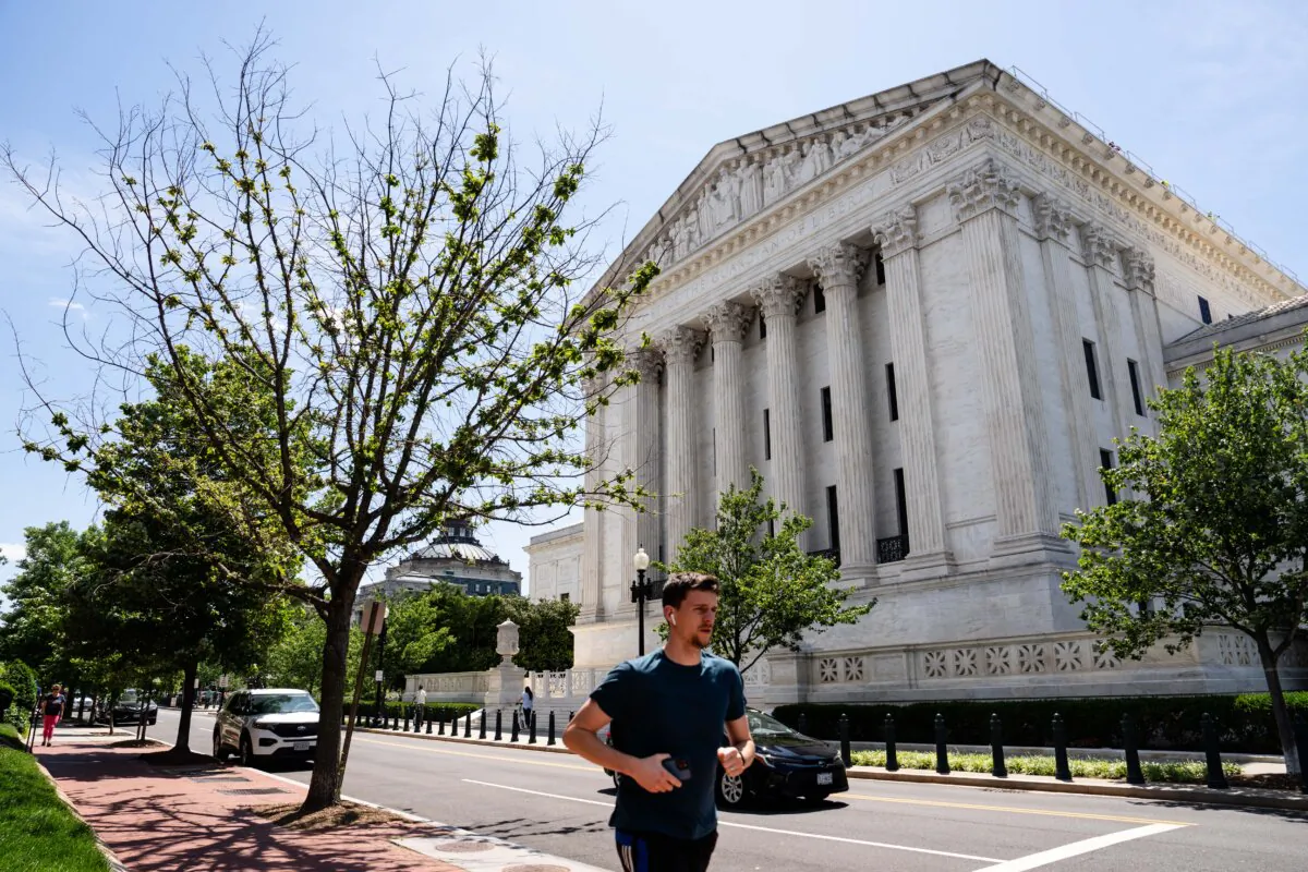 The U.S. Supreme Court in Washington on May 19, 2025. (Madalina Vasiliu/The Epoch Times)