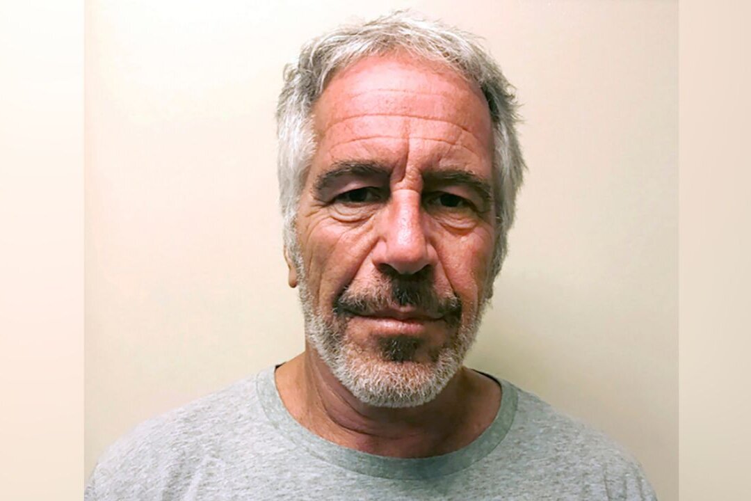Epstein Died of Suicide, FBI Chiefs Say