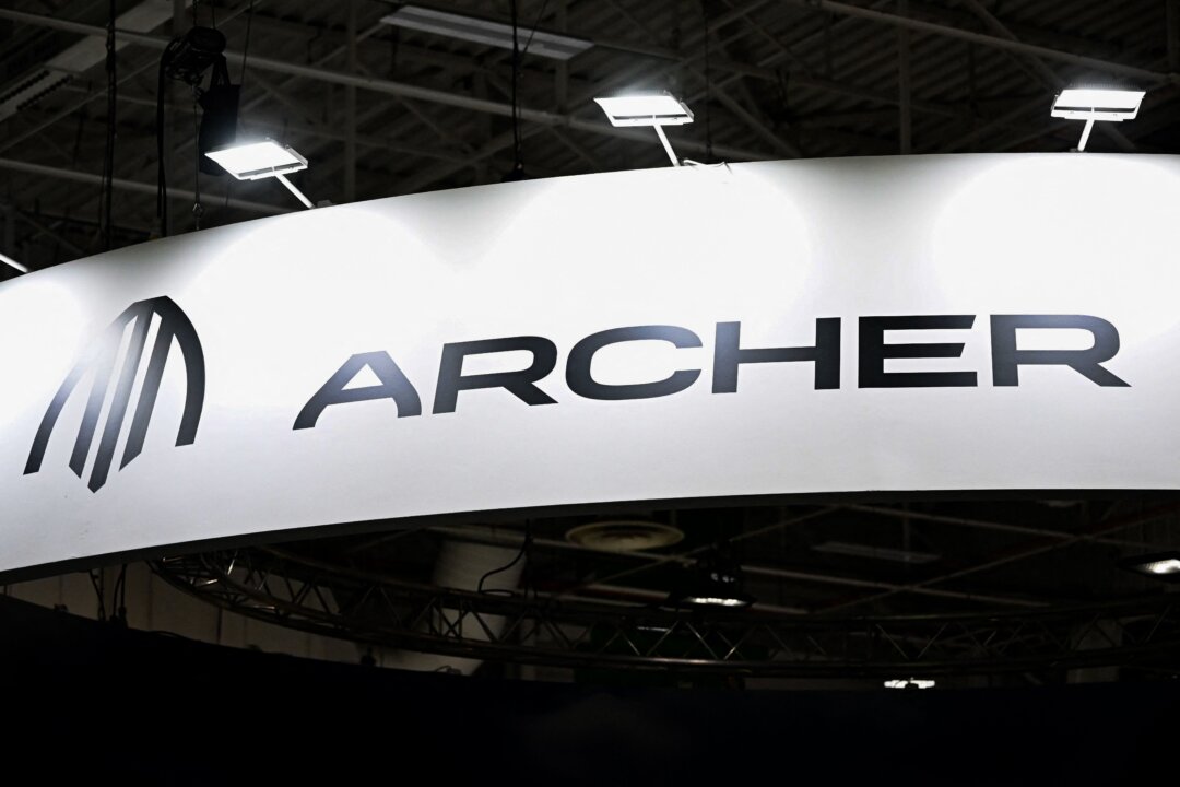 Archer Aviation Acquires Boeing’s Flying-Taxi Venture in Stake Deal