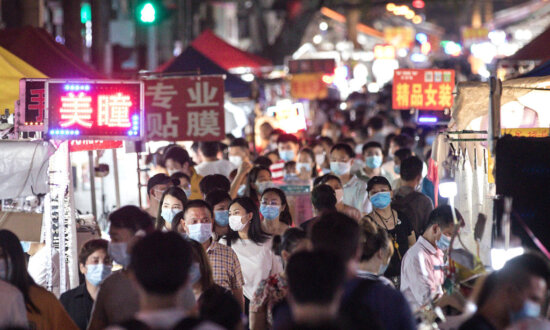 China Faces COVID-19 Resurgence With Symptoms of Sharp, Burning Sore Throat