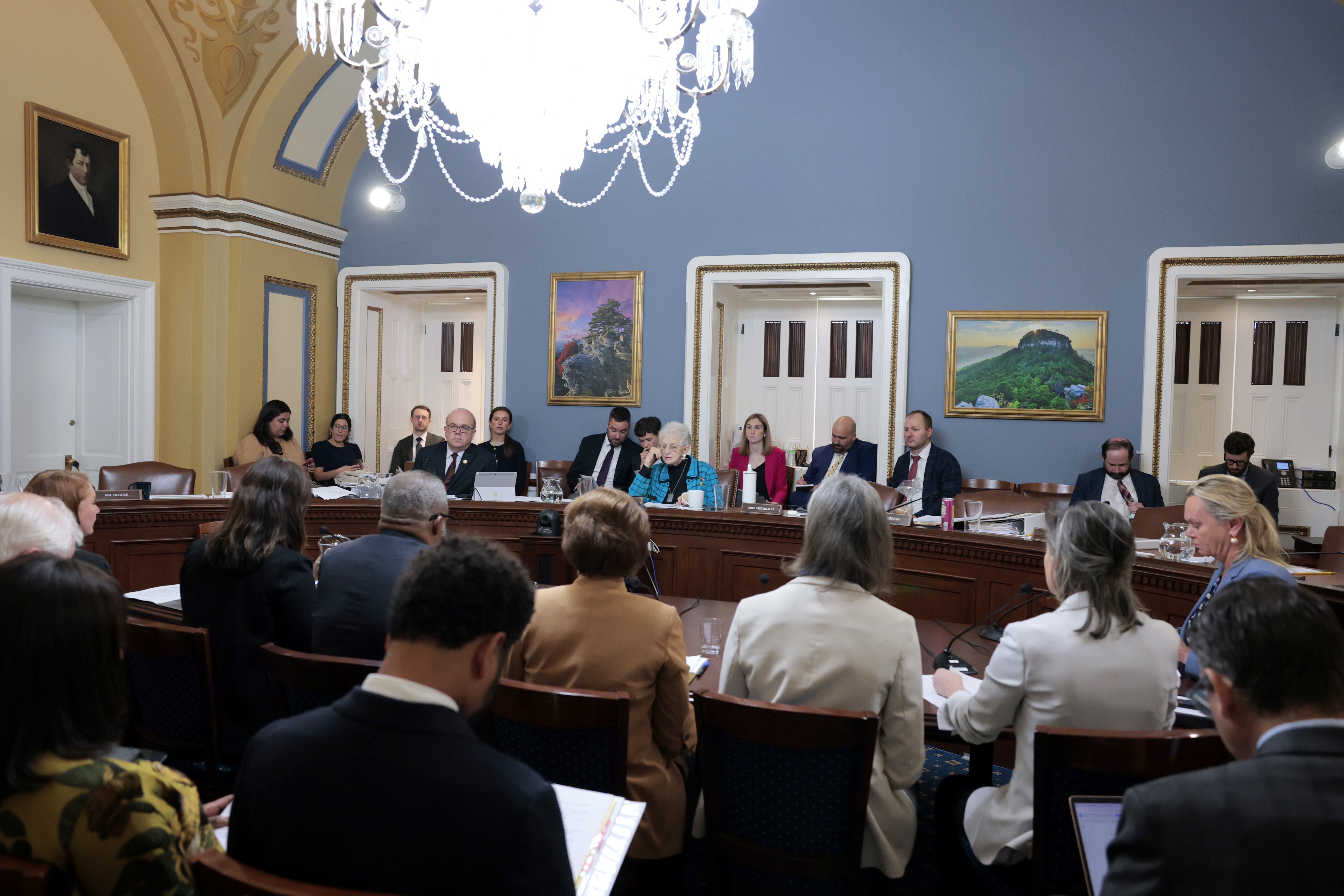 House Rules Committee Votes on Trump’s Extensive Tax Cut Plan | EpochTV