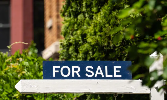 Pending Home Sales Drop for 2nd Straight Month Amid High Mortgage Rates