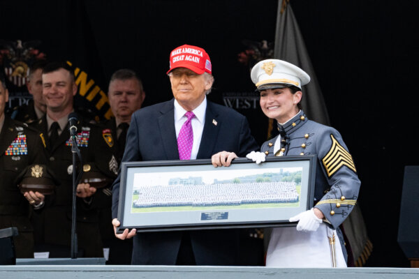Trump Tells West Point Graduates to 'Think Big'