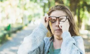 7 Acupoint Massage Techniques and Wellness Tips for Eye Health