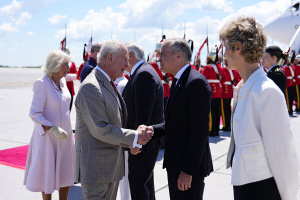 Royals Welcomed in Ottawa Ahead of Throne Speech