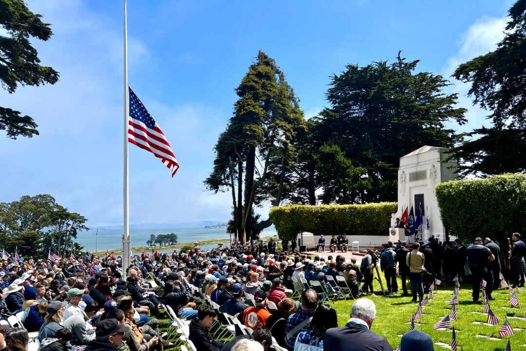 San Francisco Honors Fallen Service Members at Presidio Memorial Day ...