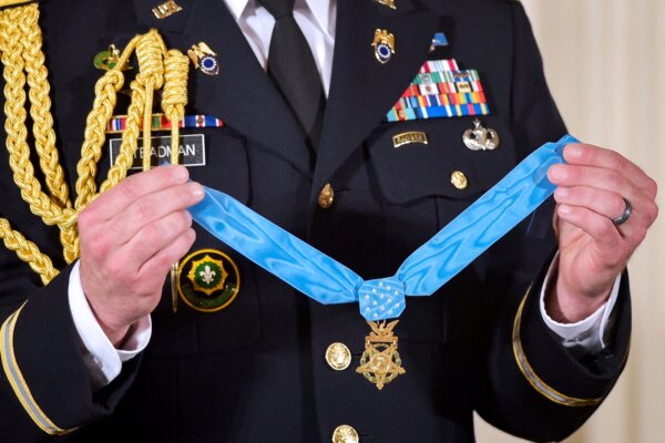 Medal of Honor Hall of Heroes Induction Ceremony Held at Pentagon