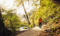 7 Disease-Fighting Benefits of Walking