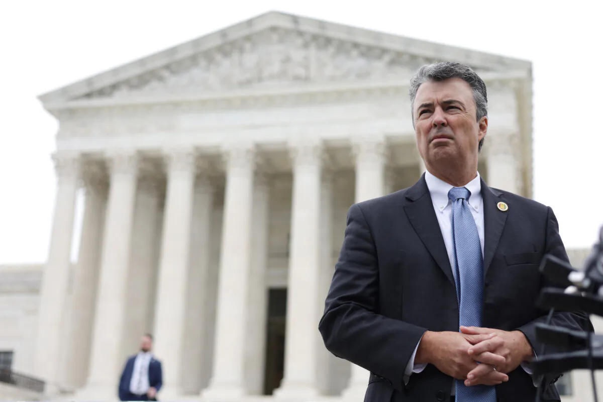 Attorney General of Alabama Steve Marshall speaks to members of the media after the oral argument of the Merrill v. Milligan case at the U.S. Supreme Court in Washington on Oct. 4, 2022. (Alex Wong/Getty Images)