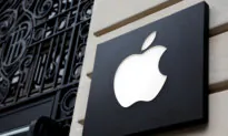 Trump Threatens Apple With 25 Percent Tariff