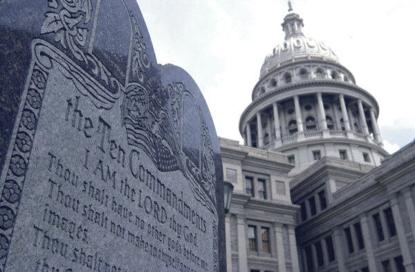 Texas Moves Closer to Displaying Ten Commandments in Classrooms