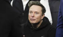 Elon Musk Pulls Back on Threat to Withdraw SpaceX Dragon Spacecraft