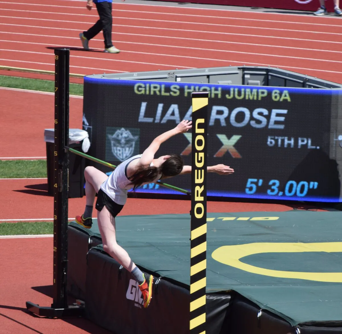 Transgender-identifying athlete Zachary Rose, who goes by the name Liaa, finished in fifth place in the girls division of the OSAA Oregon High School Track Meet at University of Oregon's Hayward Field on May 31, 2025. (Scottie Barnes/The Epoch Times)