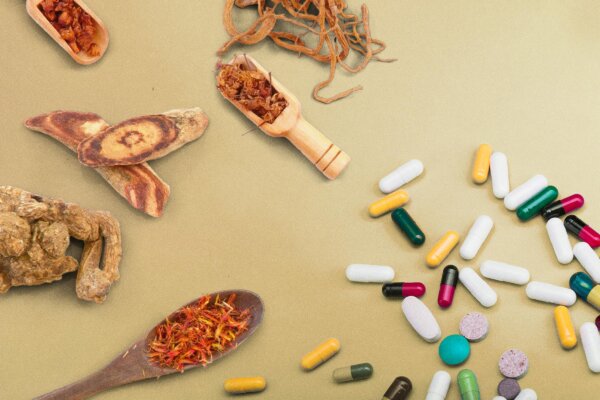 How Herbal Medicine Can Be Integrated Into Treatment for Added Benefits