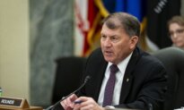 Senator Says US Needs to De-risk, Not Decouple From China