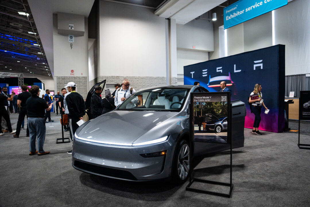 Tesla to Get Chips from Samsung’s Texas Facility in $16.5 Billion Deal