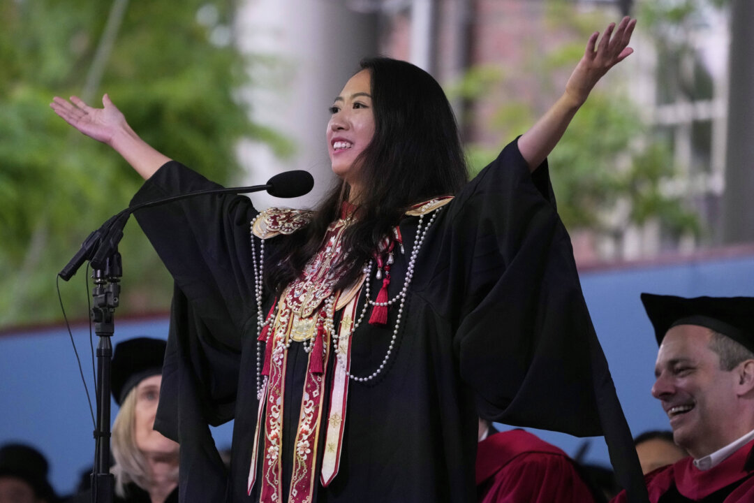 Chinese Student’s Harvard Commencement Speech Sparks Controversy Over Political Language