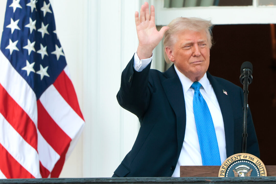 LIVE NOW: Trump Participates in Visit With LSU Baseball Champions at White House