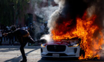 Los Angeles Police Order Protesters to Go Home; US and China Holding Trade Talks in London