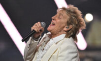 Rod Stewart Pauses Utah Performance After Experiencing Onstage Health Scare