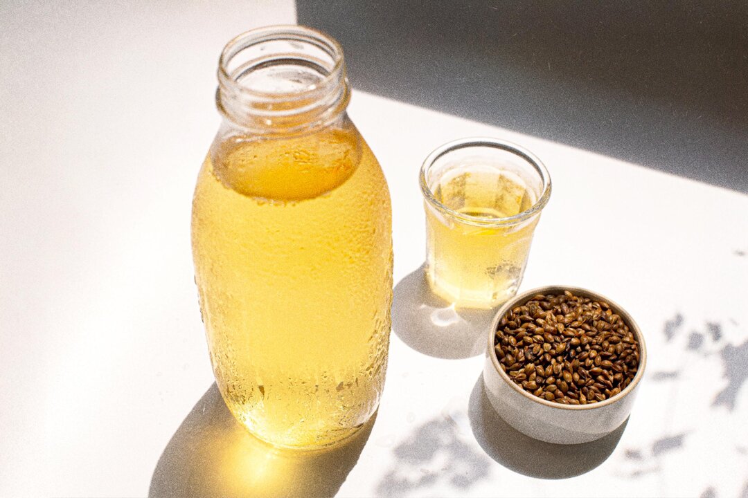Barley tea aids digestion, promotes fat burning, improves sleep, and may darken hair by nourishing the kidneys. (mujijoa79/Shutterstock)