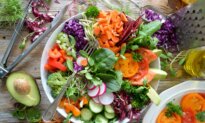 Nutritionist for Olympic Athletes Reveals How To Alleviate Common Ailments With Food Habits