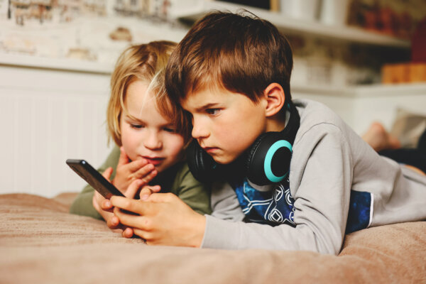 Tech Policy Expert on Kids’ Digital Devices: ’Parental Controls Don’t Give Parents Real Control’