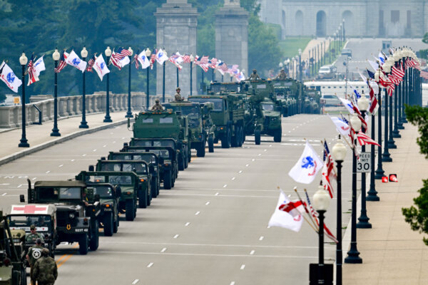 ▶ US Honors 250th Anniversary of Army With Grand Parade in Washington