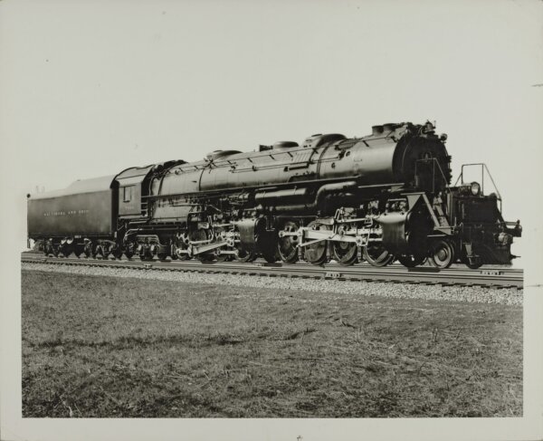 Railroads, Innovation, and the Race for the New York Market