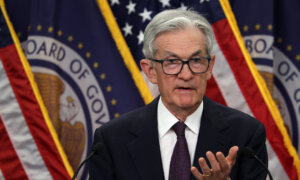 Federal Reserve Keeps Interest Rates Unchanged, Signals 2 Cuts This year