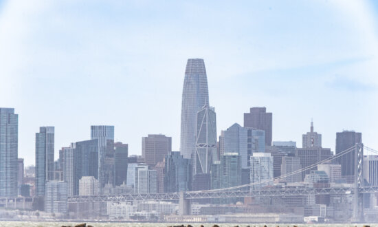 Block CFO Defends Job Cuts Due to AI Adaptation; Silicon Valley Executives Predict Increased Mass Layoffs