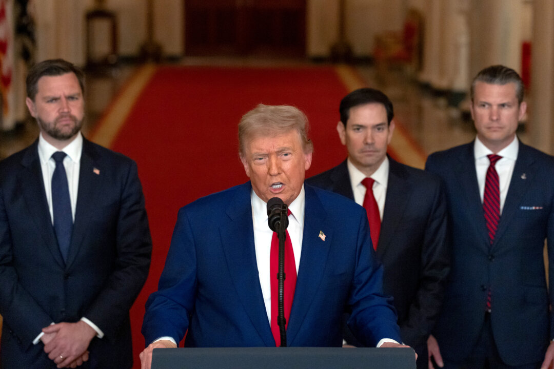Trump Says Iran Gave US Notice Before Attacking Base in Qatar
