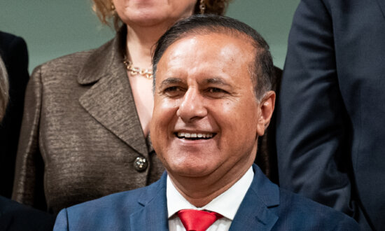 Treasury Board Minister Silent on Details of Plan to Shrink Federal Public Service