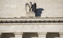 Fed’s Kugler Urges Holding Interest Rates Steady Amid Tariff-Driven Inflation Risks