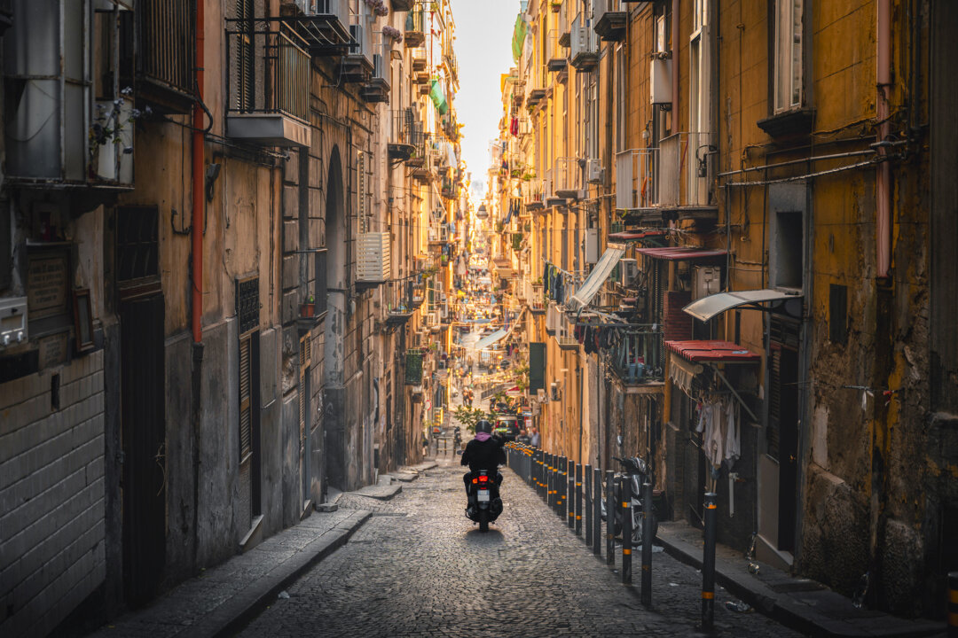 24 Hours in Naples