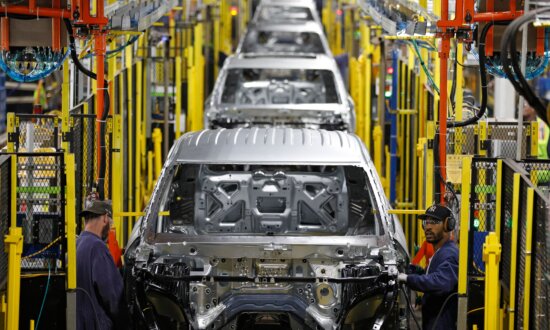 Anticipated Tariff Refunds Lift Automakers’ Quarterly Results