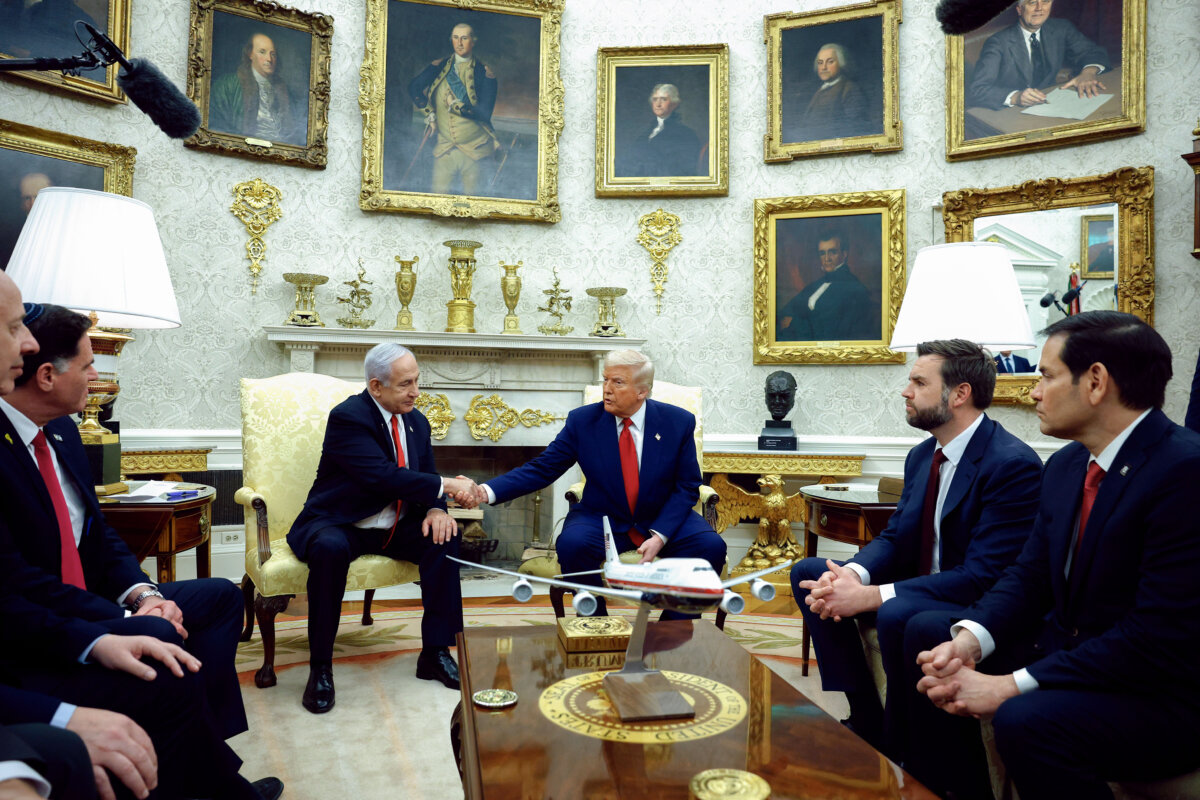 Israeli Prime Minister Benjamin Netanyahu shakes hands with President Donald Trump during a meeting in the Oval Office of the White House in Washington, DC, on April 7, 2025. (Kevin Dietsch/Getty Images)
