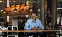 US Consumer Sentiment Deteriorates, Inflation Outlook Holds Steady: UMich