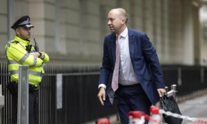 Hancock Denies ‘Cull of Elderly’ in Moving COVID-19 Patients from Hospitals to Care Homes