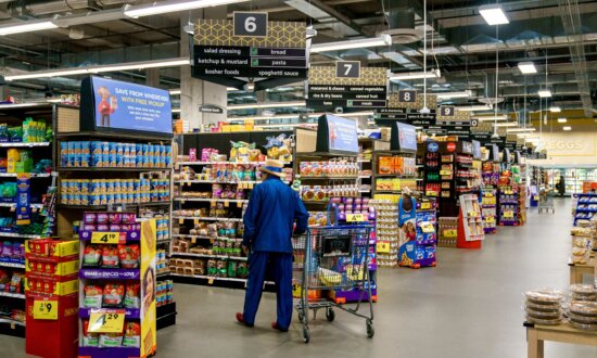 Trump Orders Task Forces to Protect Food Supply Chain Competition, Security