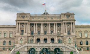 Thomas Jefferson Building: Large-Scale Grandeur