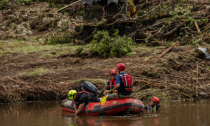 Death Toll Rises to 108 in Central Texas Floods; Trump Holds Cabinet Meeting