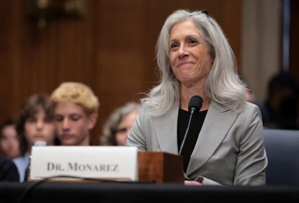 Senate Panel Advances Trump’s CDC Director Nominee