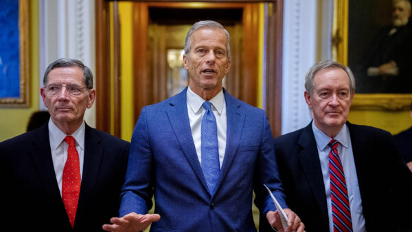 Senators Weigh Canceling August Recess to Confirm Trump Nominees