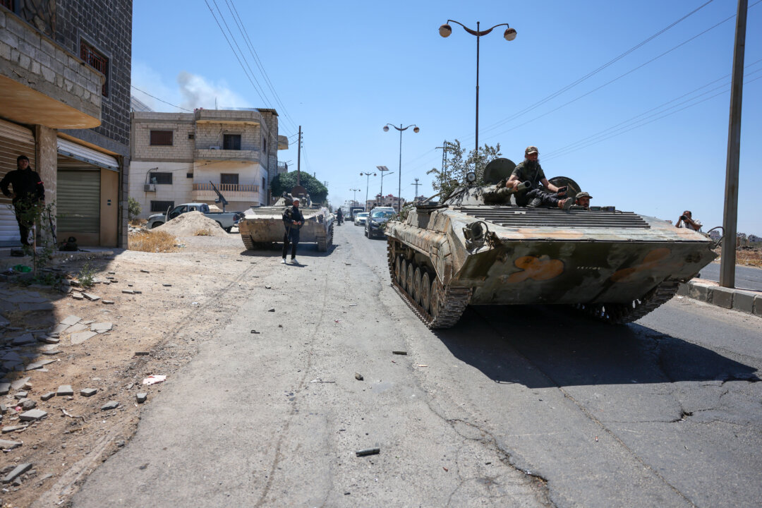 Lawmakers Call on Trump to Dismantle ISIS After 3 Americans Killed