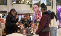 US Retail Sales Show June Rebound as Consumers Shrug Off Tariffs
