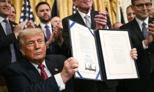 Trump Signs Crypto Bill Into Law With Bipartisan Support