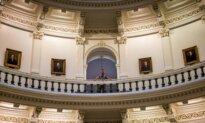 Texas Democrats Vow Not to ‘Make It Easy’ for Republicans’ Redistricting Efforts Before Midterms